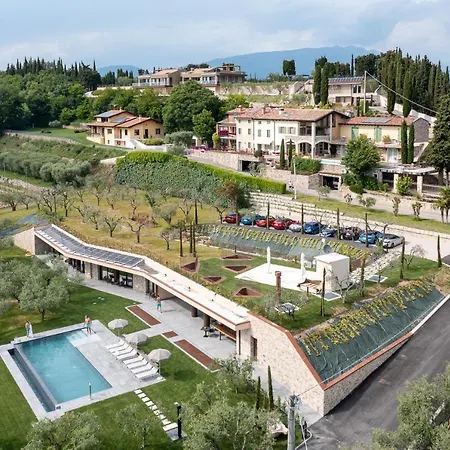 La Cipressina Aparthotel